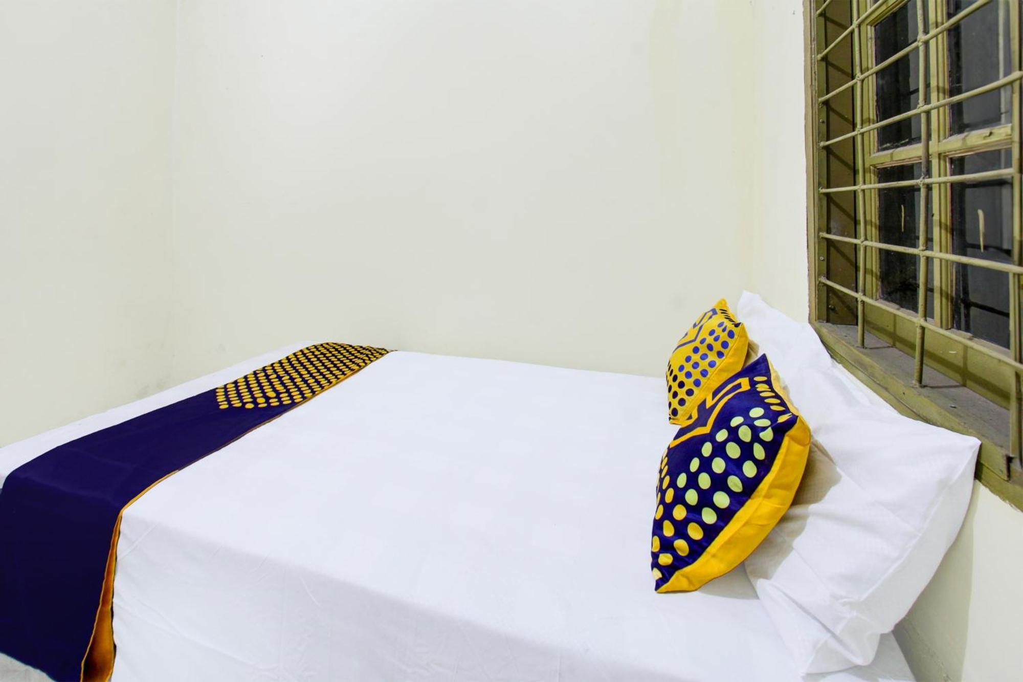 Oyo Life 93284 Kos Cendana Raya Hotel Mataram Exterior photo